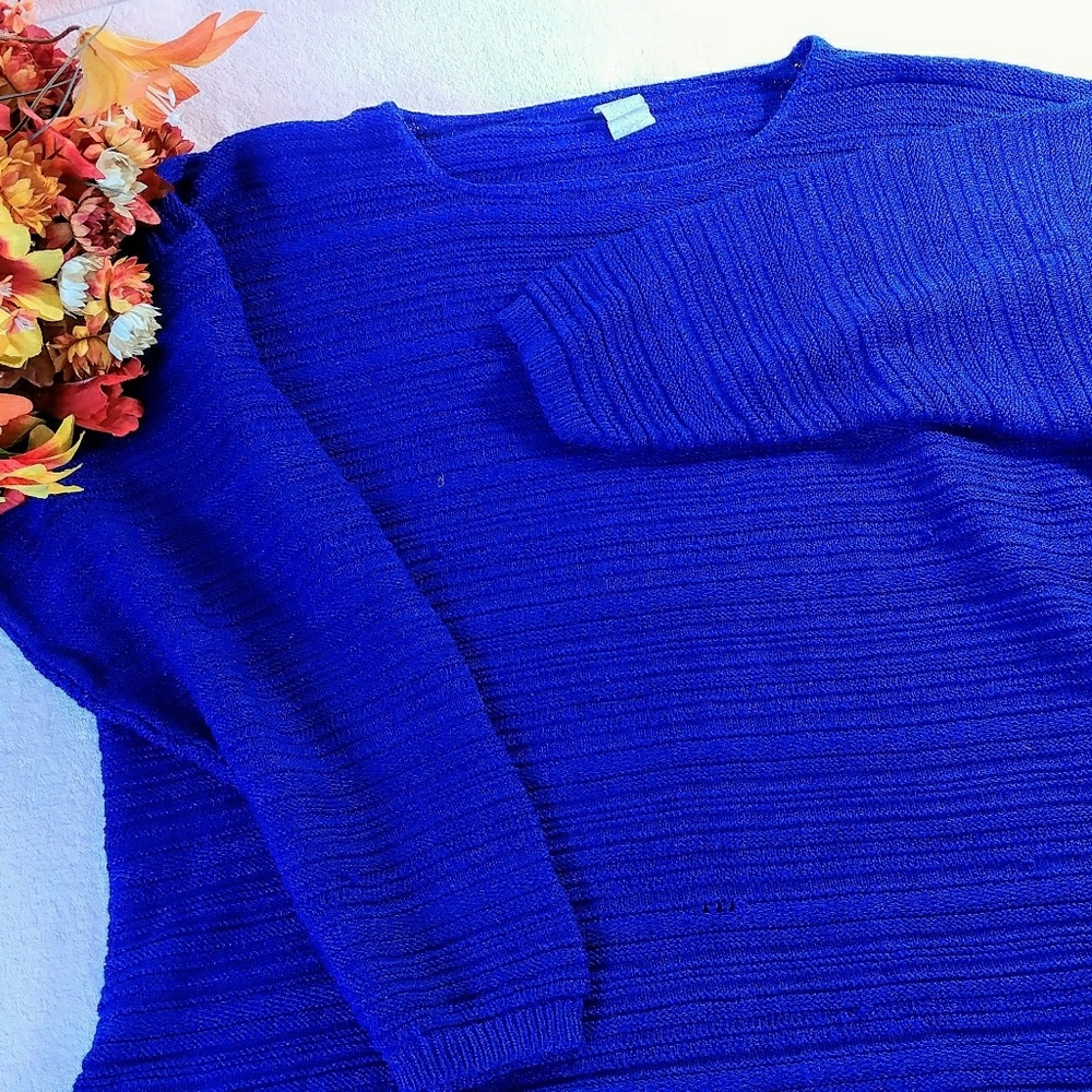 Violet sweater
